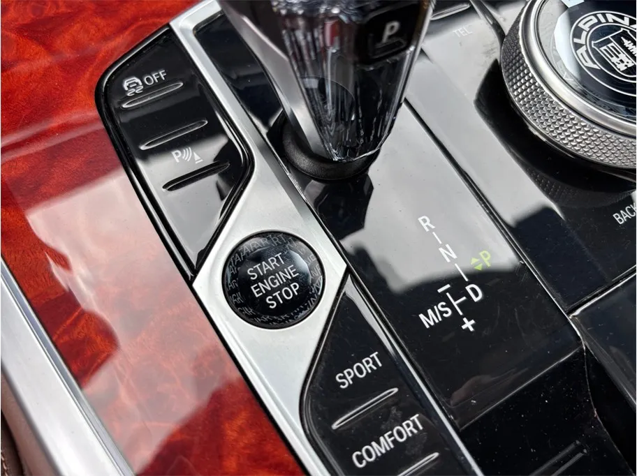 BMW X7 photo 30