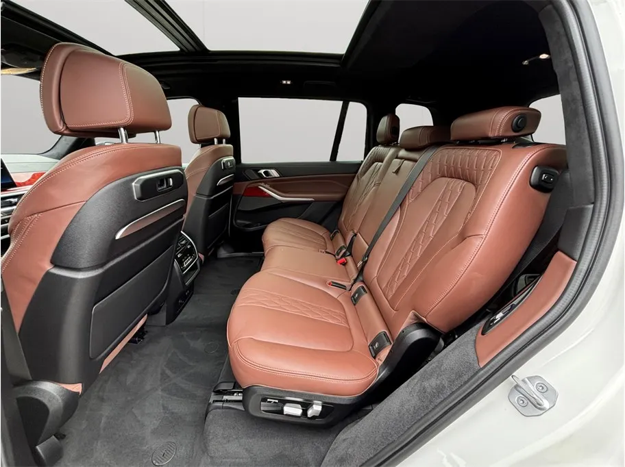 BMW X7 photo 41