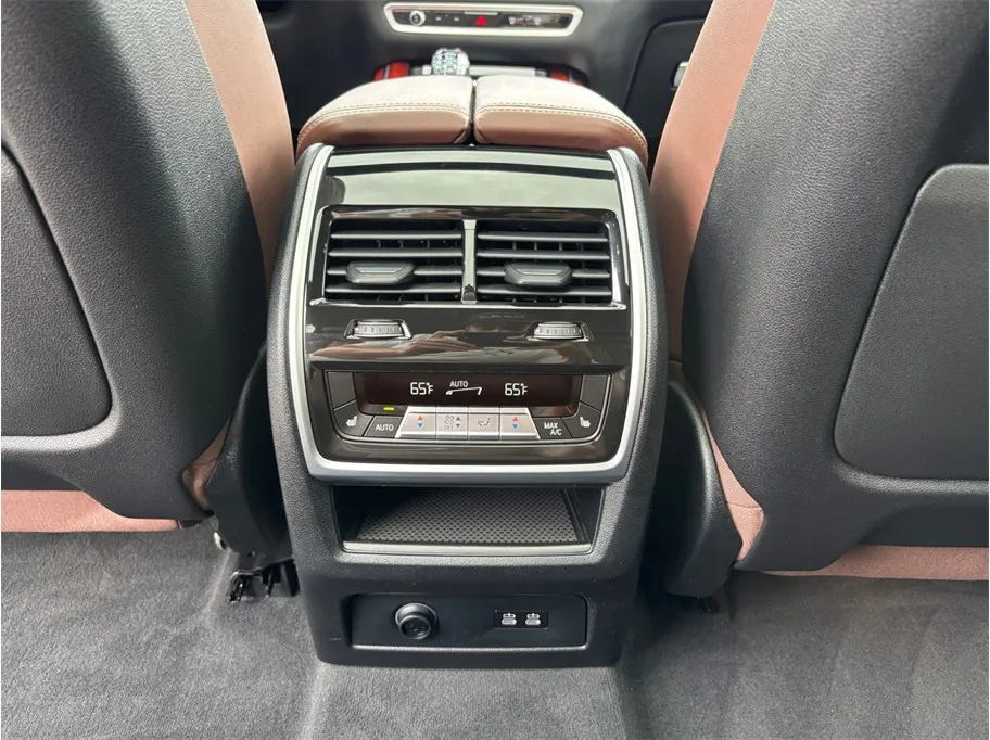 BMW X7 photo 43