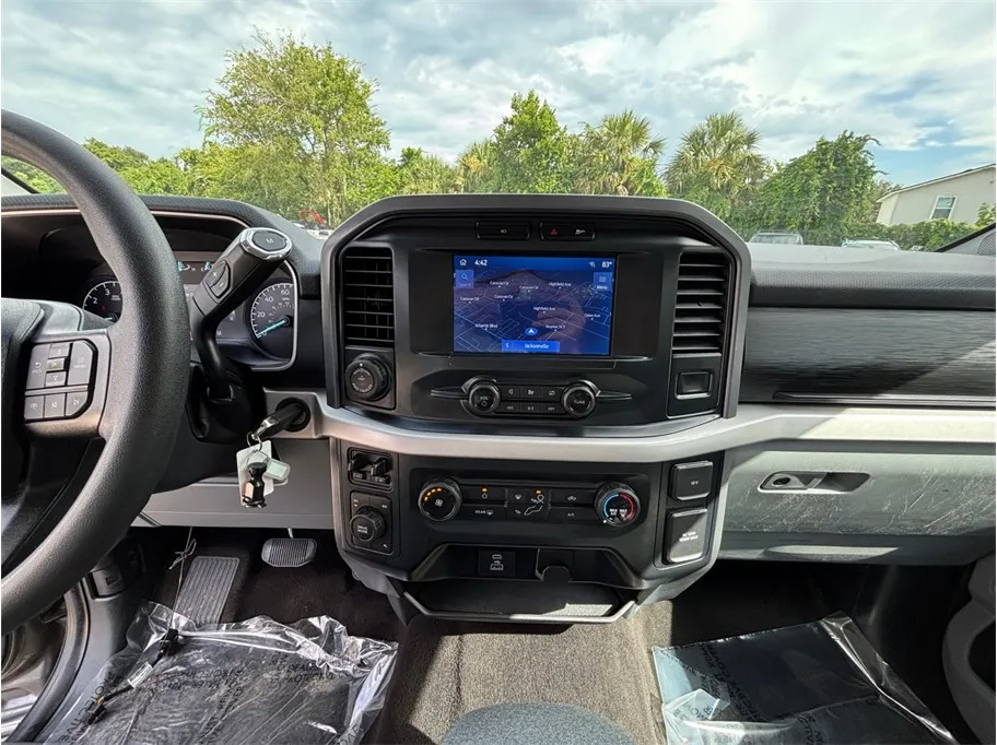 Ford F-150 photo 11