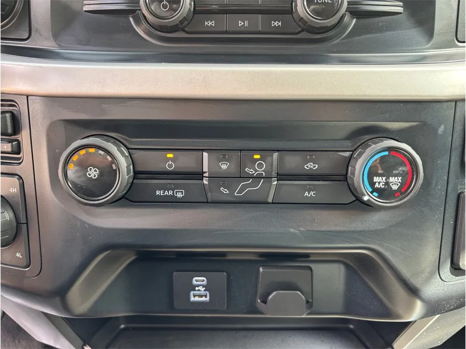 Ford F-150 photo 27