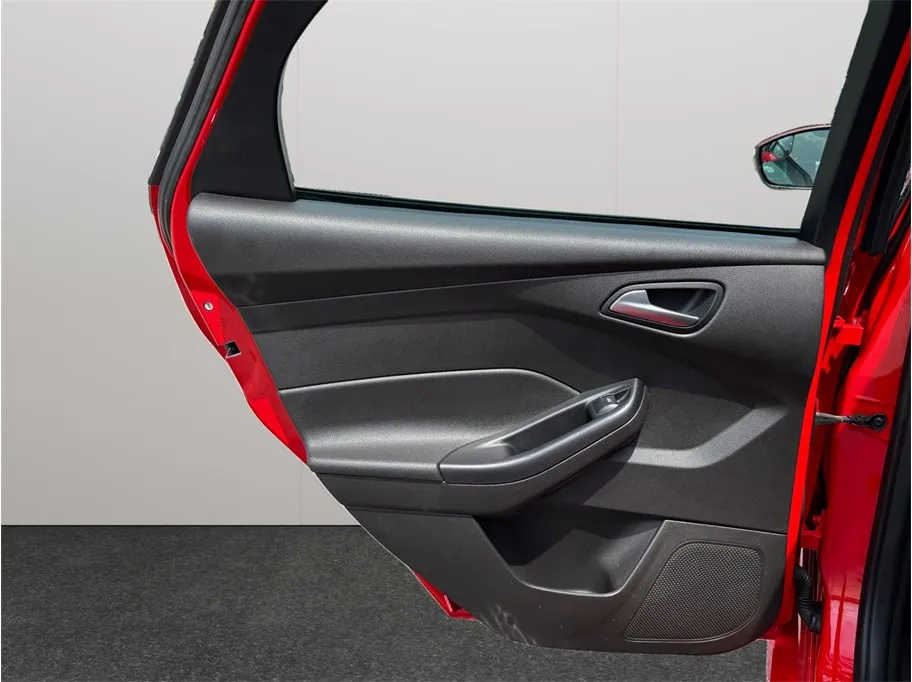 Ford Focus photo 27