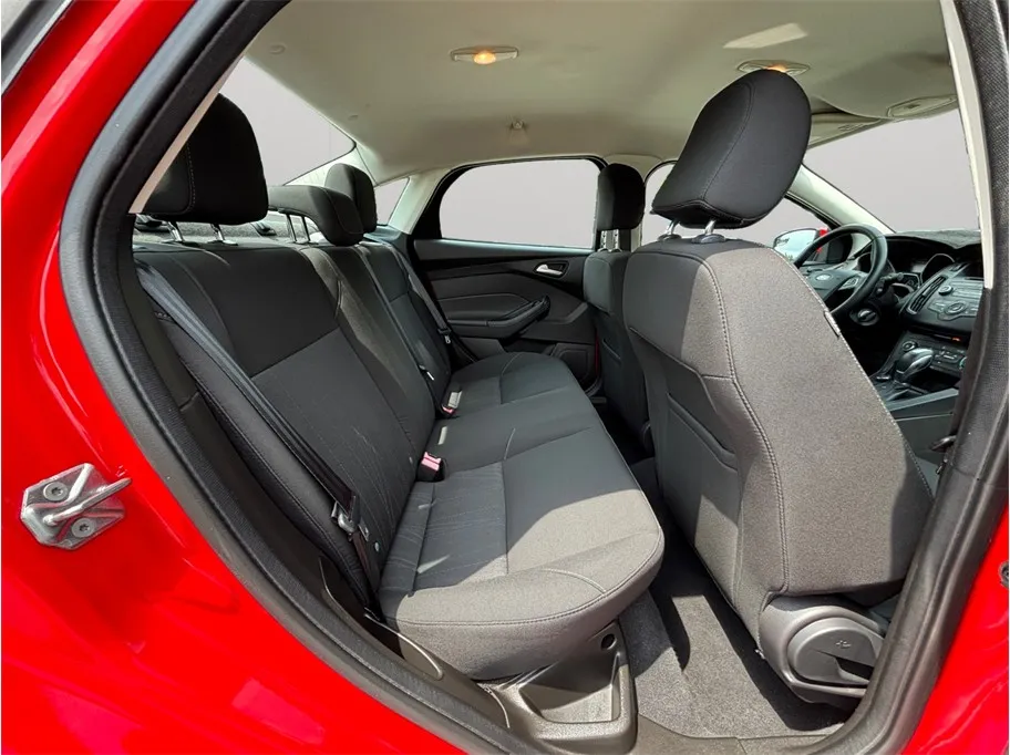 Ford Focus photo 28