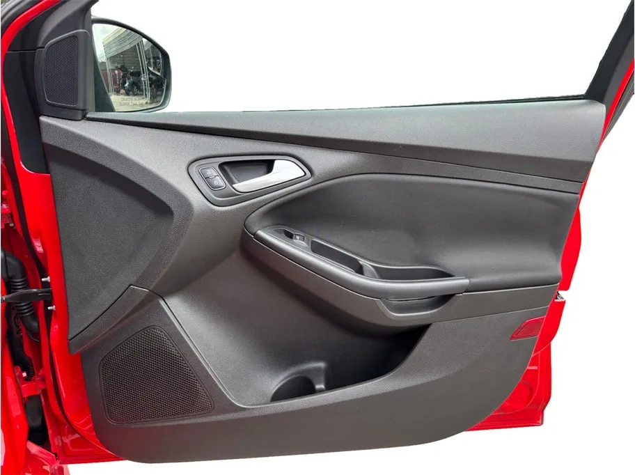 Ford Focus photo 30