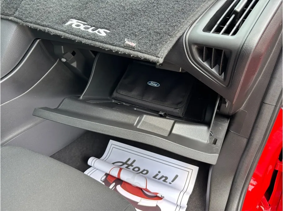 Ford Focus photo 31