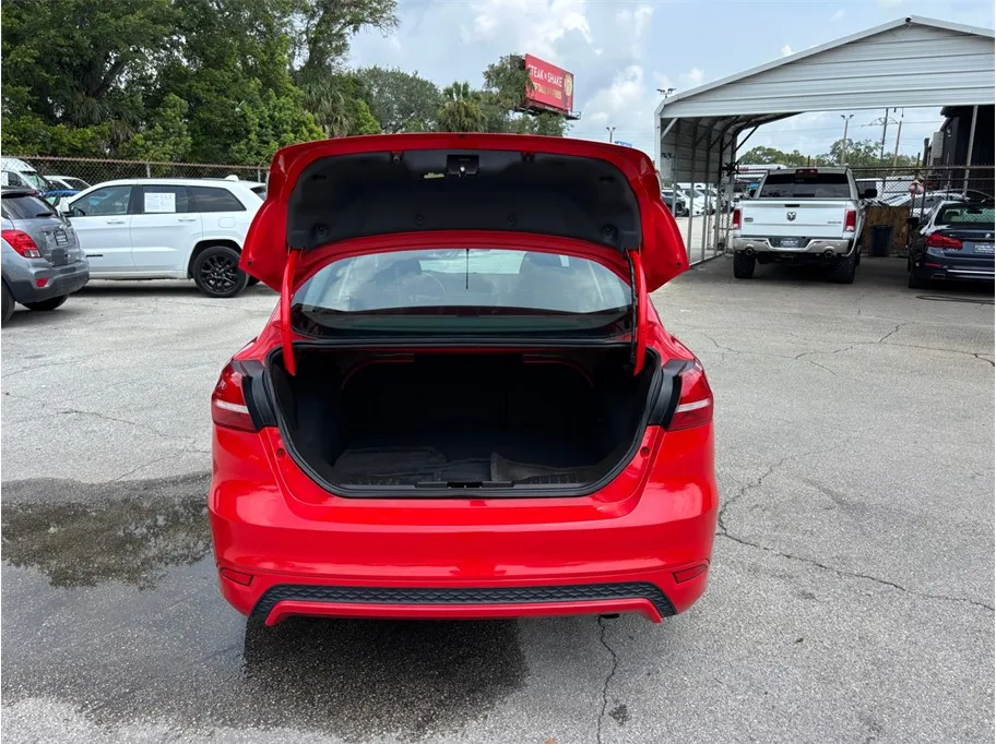 Ford Focus photo 32