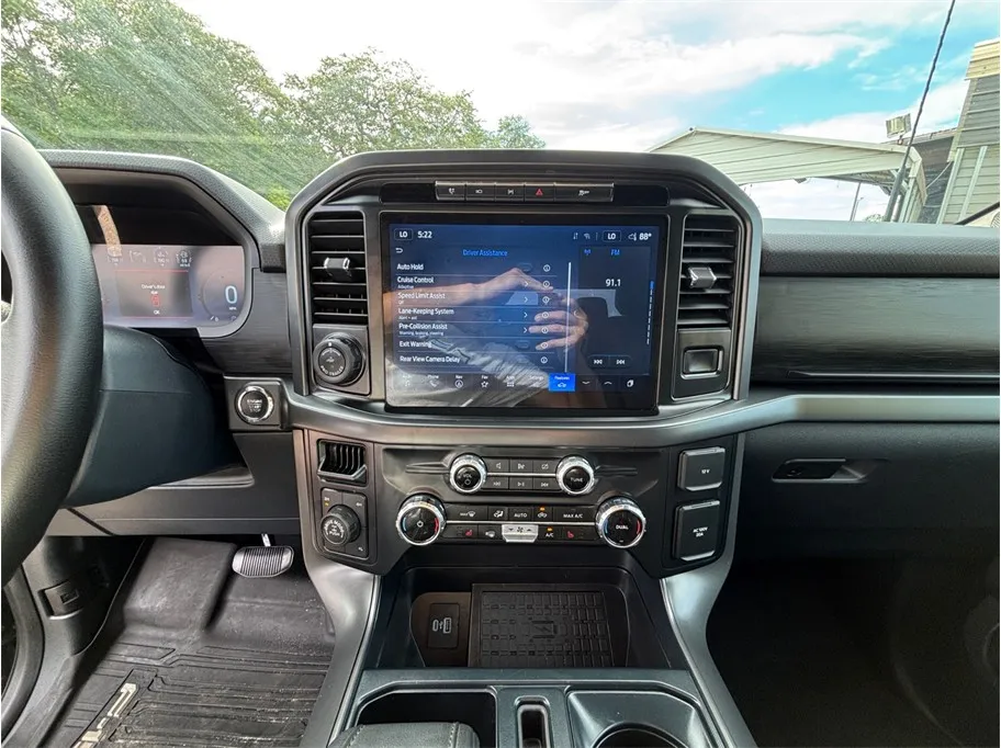 Ford F-150 photo 11