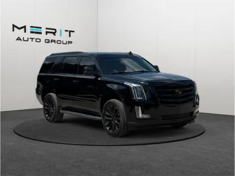 Black 2019 Cadillac Escalade Luxury Sport Utility 4D for sale in Jacksonville, FL