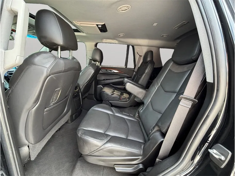 Cadillac Escalade photo 39