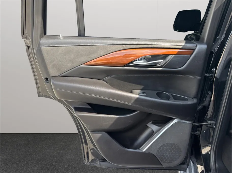 Cadillac Escalade photo 40