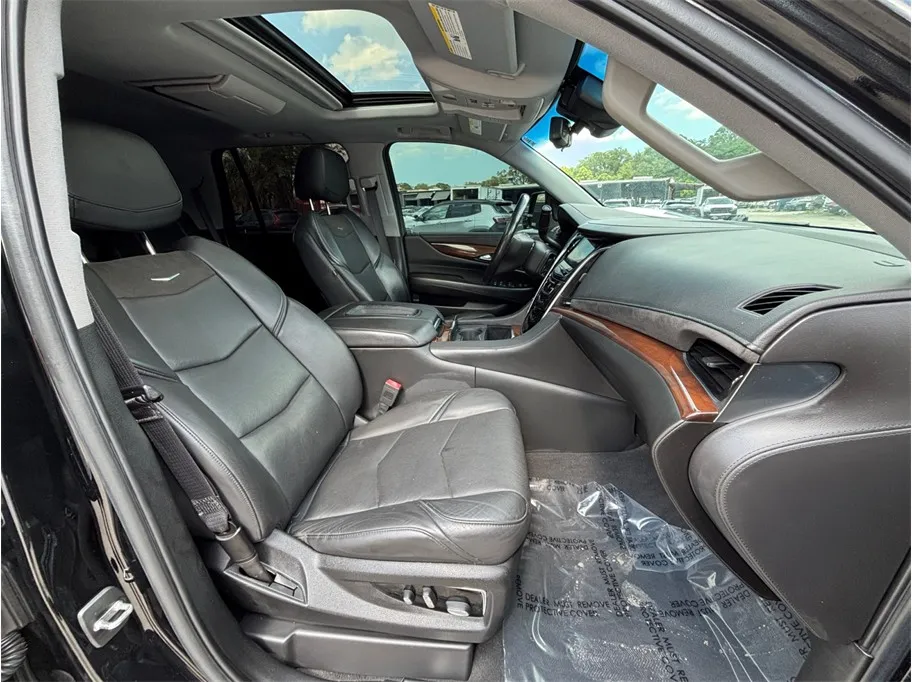 Cadillac Escalade photo 46