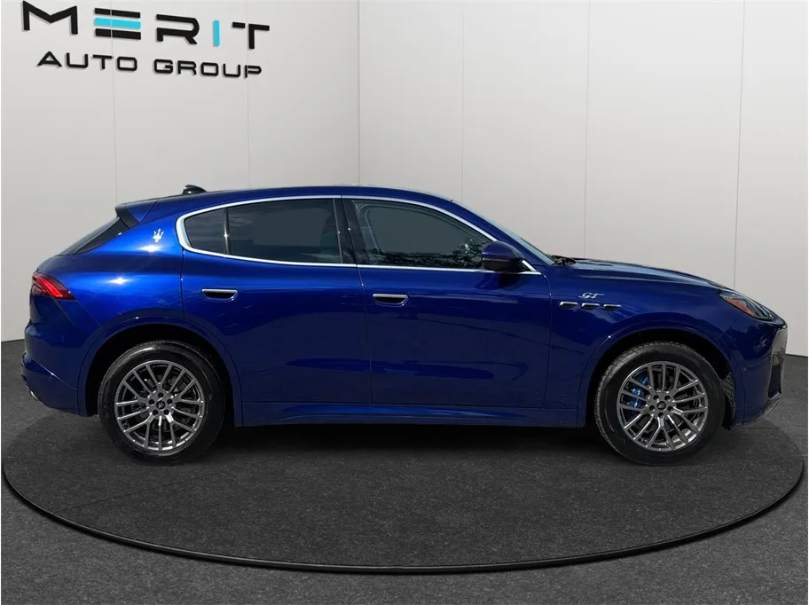 Maserati Grecale photo 10