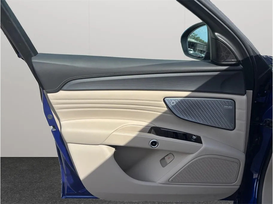 Maserati Grecale photo 23
