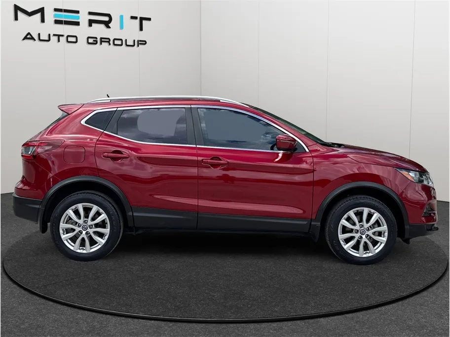 Nissan Rogue Sport photo 10