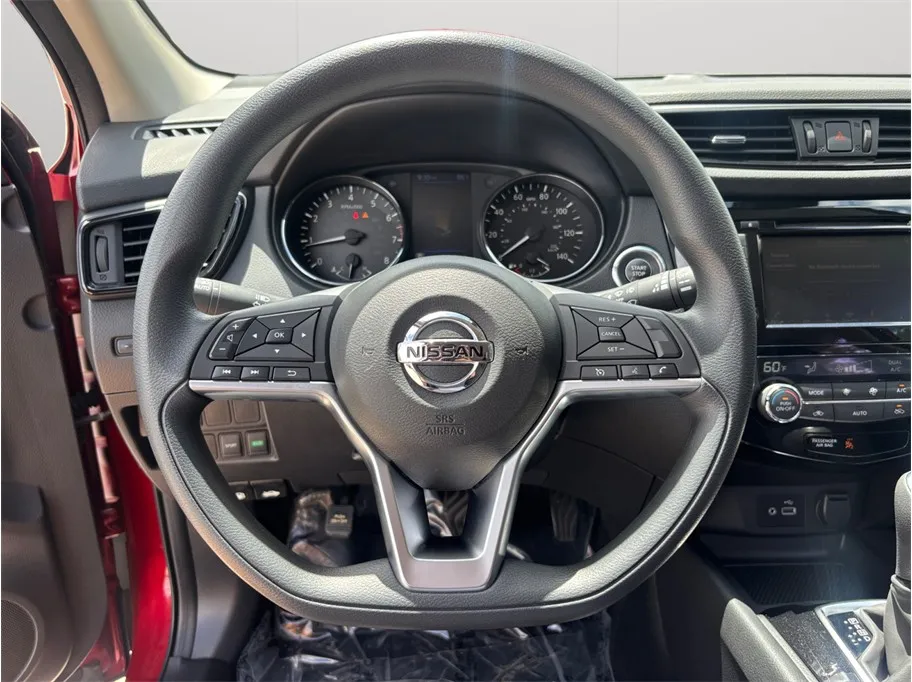 Nissan Rogue Sport photo 22