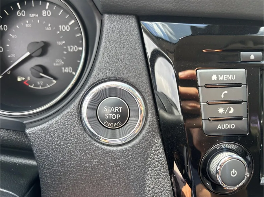 Nissan Rogue Sport photo 25