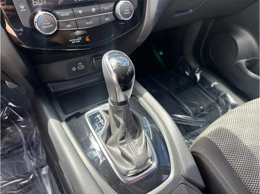 Nissan Rogue Sport photo 31