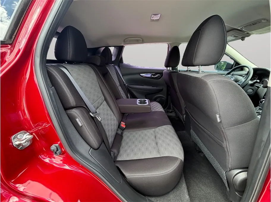 Nissan Rogue Sport photo 36