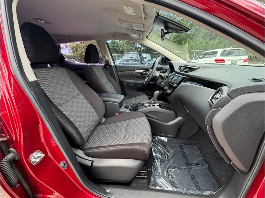 Nissan Rogue Sport photo 37