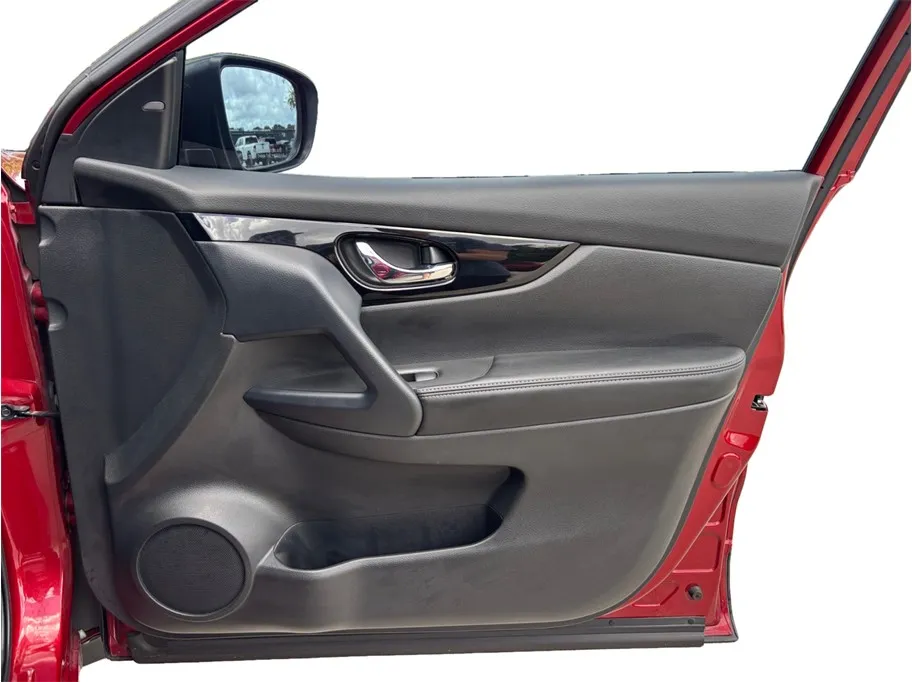 Nissan Rogue Sport photo 38