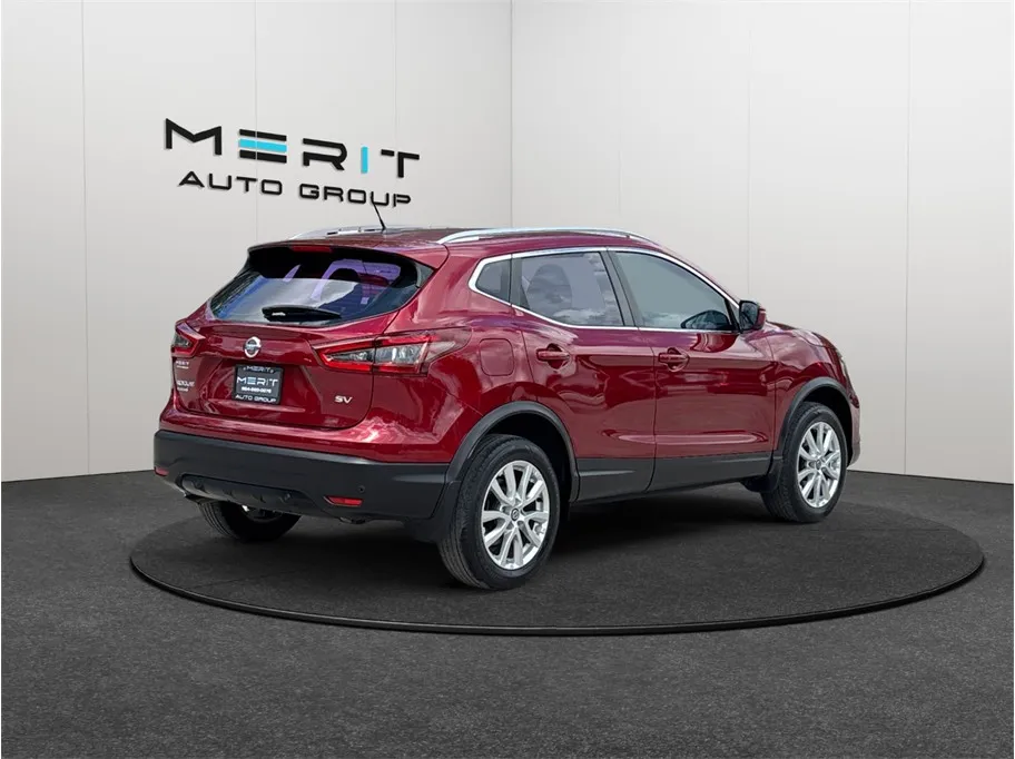 Nissan Rogue Sport photo 9