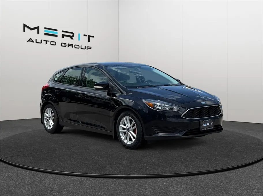Black 2016 Ford Focus SE Hatchback 4D for sale in Jacksonville, FL
