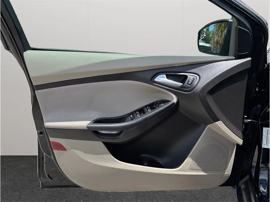 Ford Focus photo 15