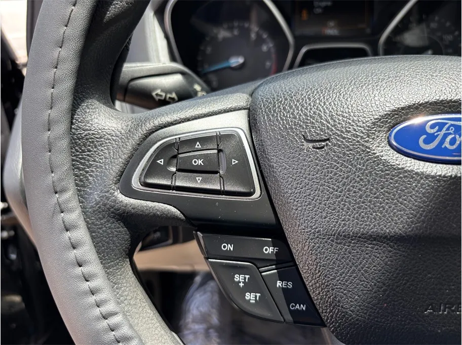Ford Focus photo 19