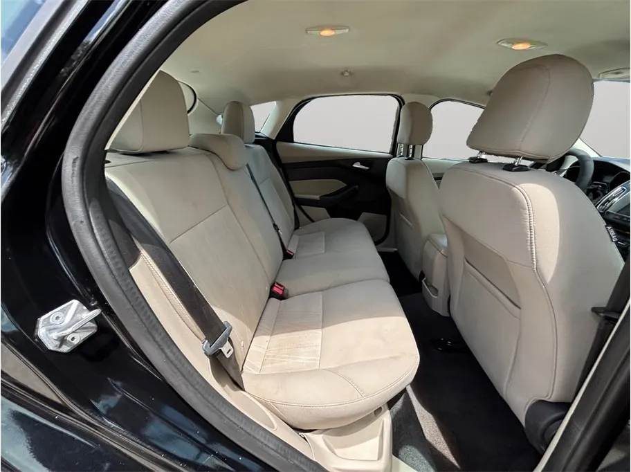 Ford Focus photo 29