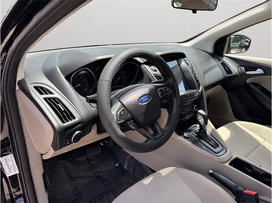 Ford Focus photo 6