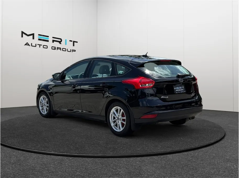Ford Focus photo 7