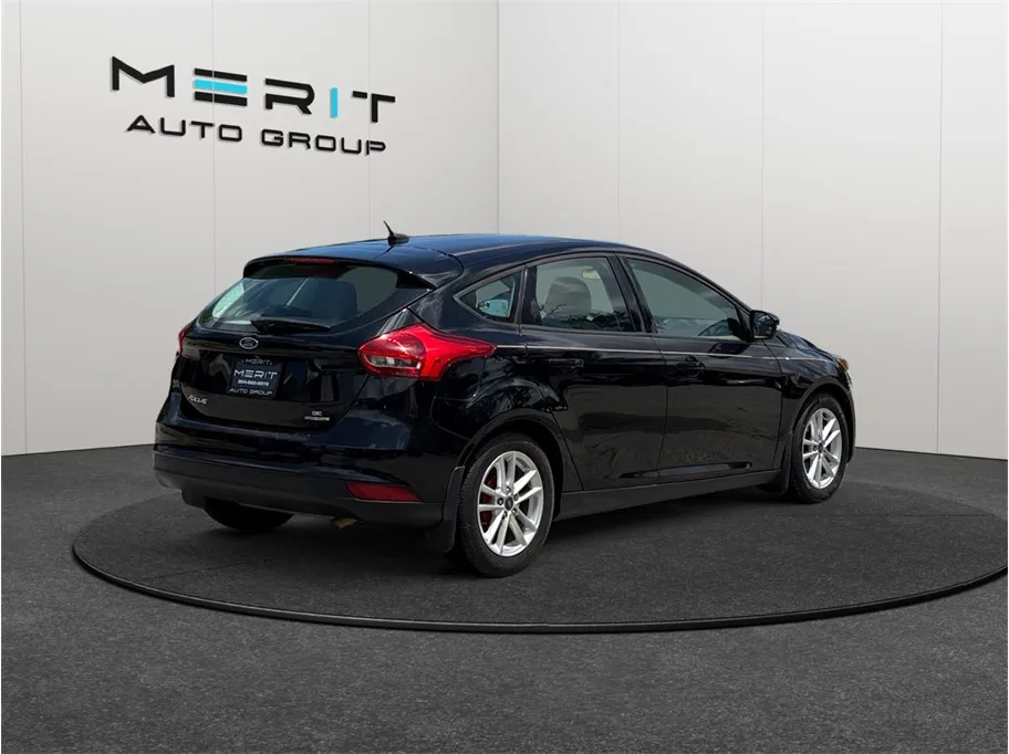 Ford Focus photo 9