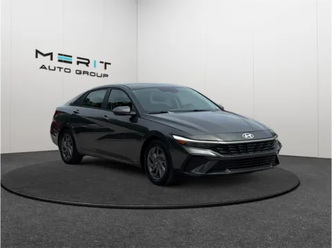 Gray 2024 Hyundai Elantra SEL Sedan 4D for sale in Jacksonville, FL