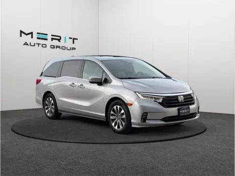 Silver 2023 Honda Odyssey EX-L Minivan 4D for sale in Jacksonville, FL