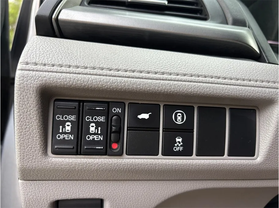 Honda Odyssey photo 29