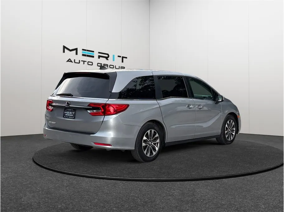 Honda Odyssey photo 9