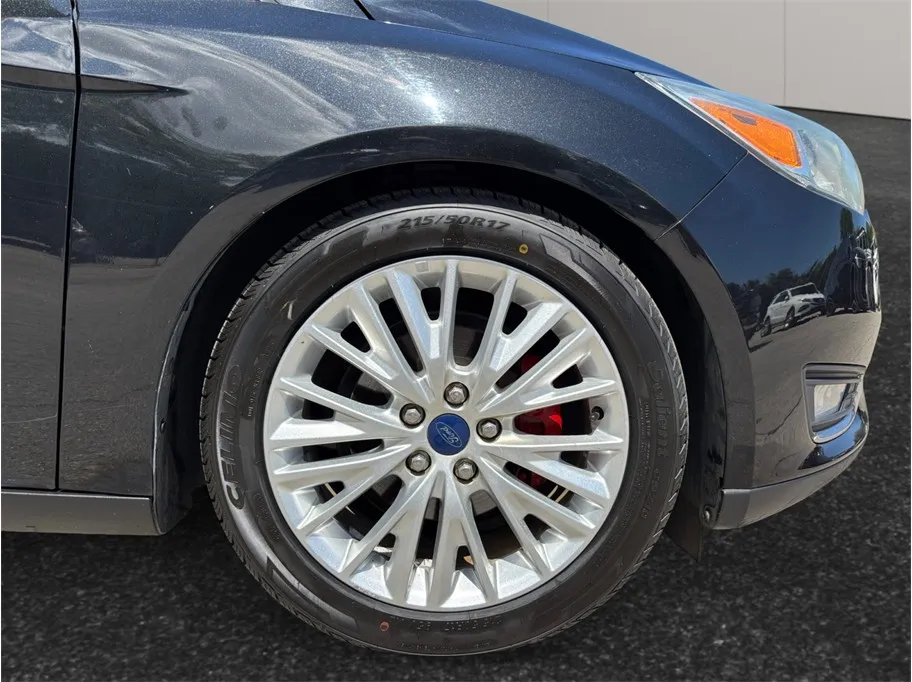 Ford Focus photo 12