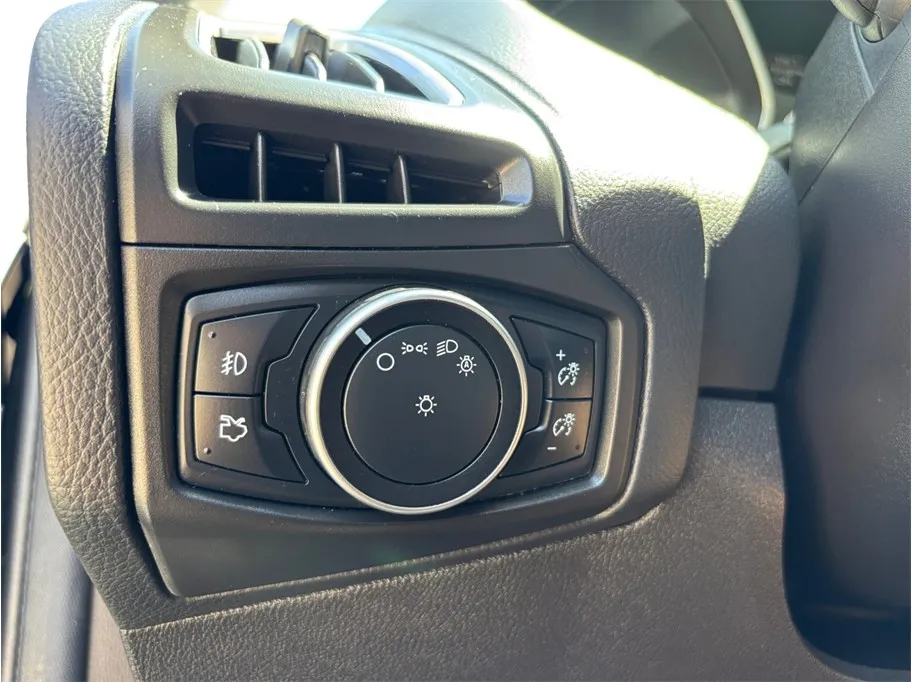 Ford Focus photo 28