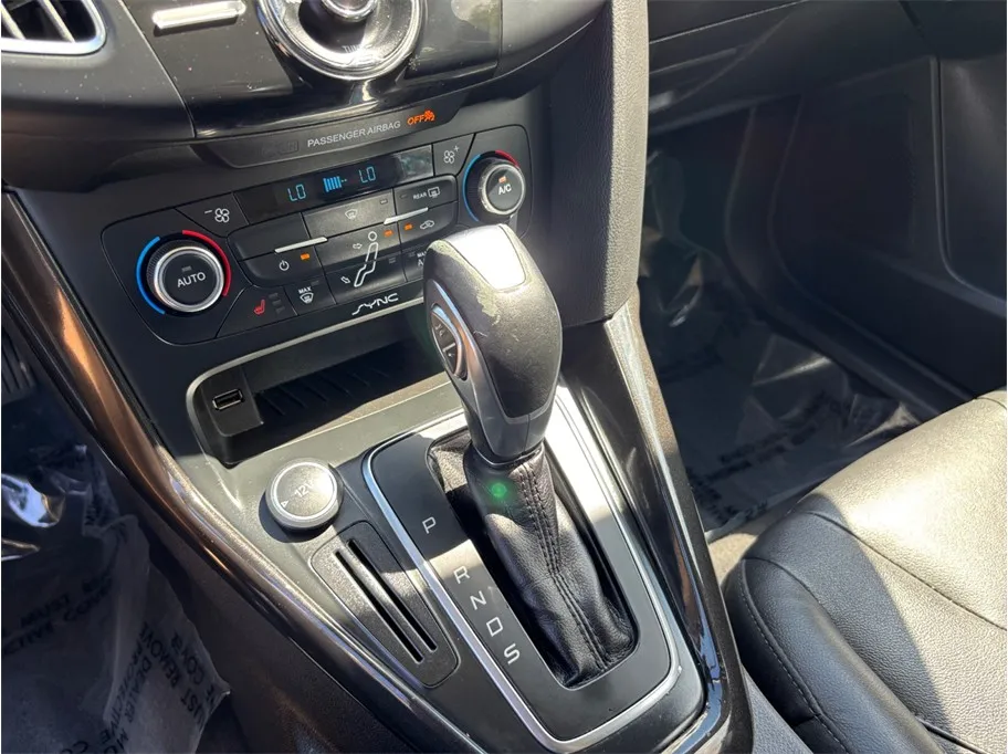 Ford Focus photo 30