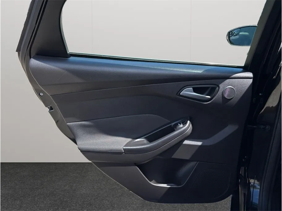 Ford Focus photo 33