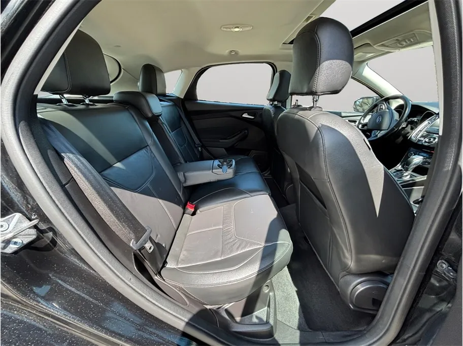 Ford Focus photo 35