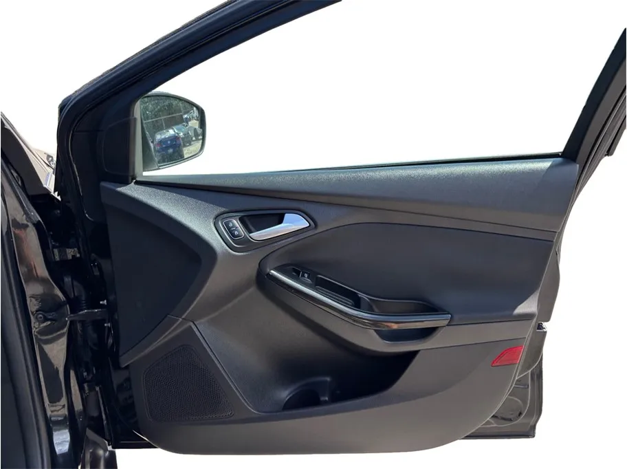 Ford Focus photo 37