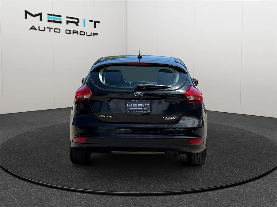Ford Focus photo 8