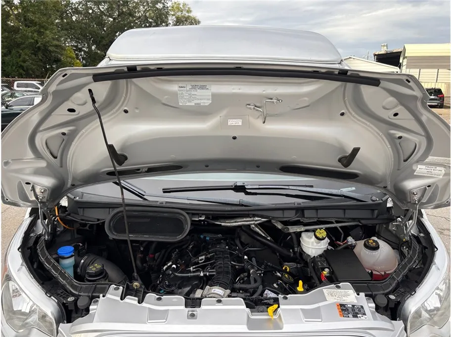 Ford Transit-150 photo 45