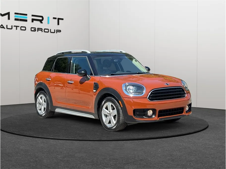 2017 MINI Countryman Cooper Hatchback 4D