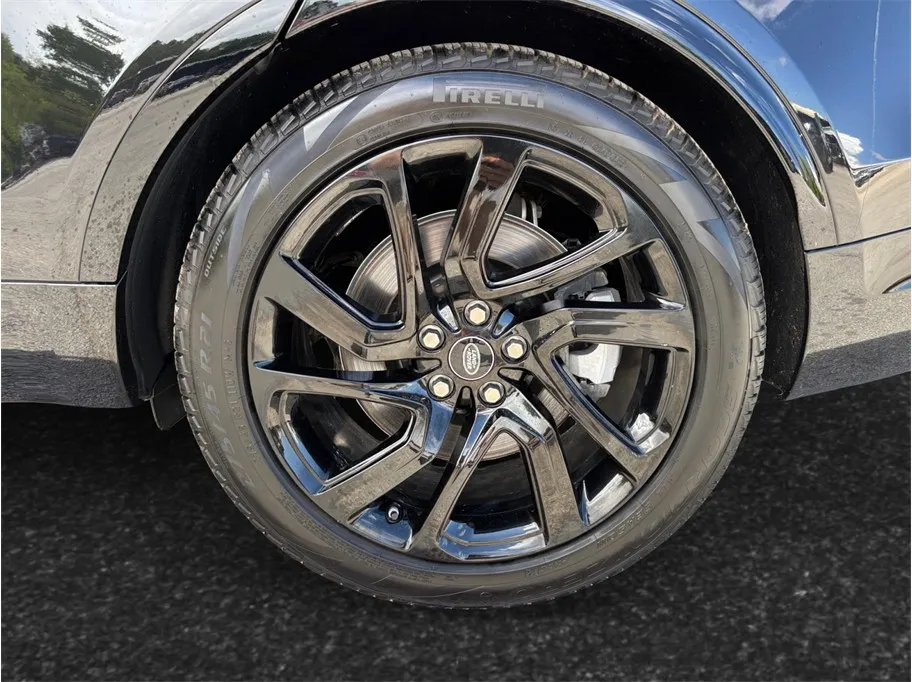Land Rover Discovery photo 16