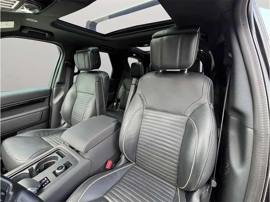 Land Rover Discovery photo 22