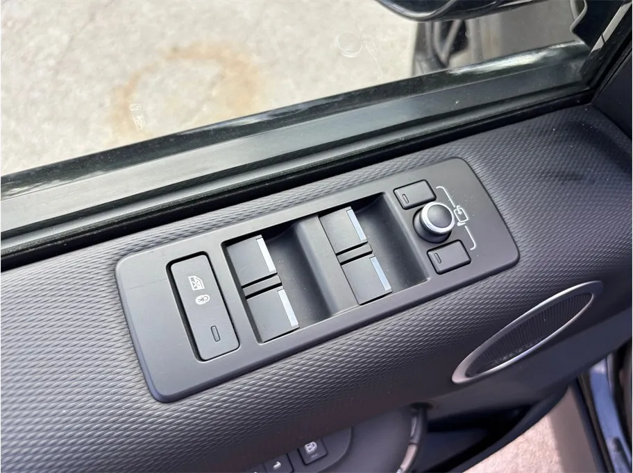 Land Rover Discovery photo 26