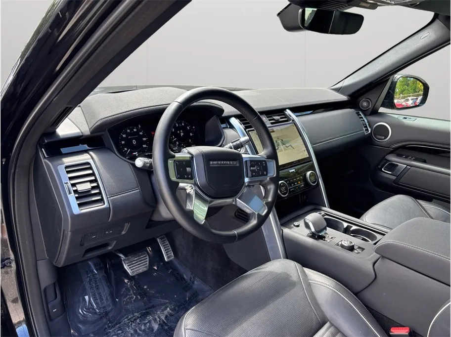 Land Rover Discovery photo 6