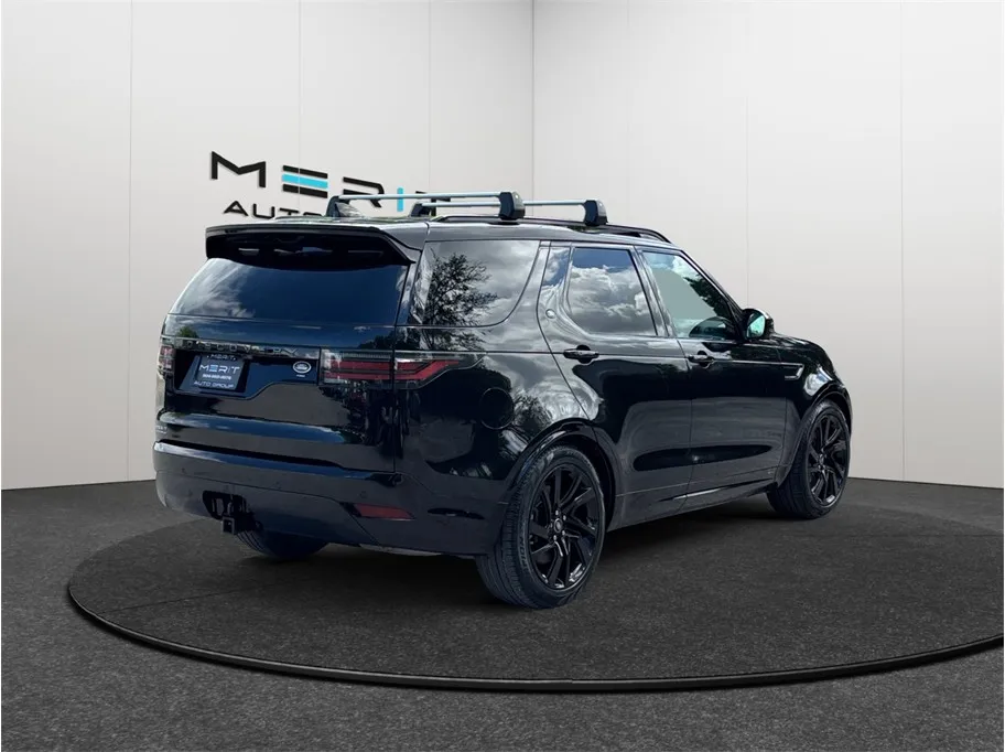 Land Rover Discovery photo 9